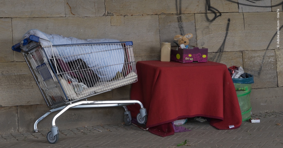 Am 10. Oktober ist Tag der Obdachlosigkeit - Kooperative Hilfestelle, Sozialpsychiatrischer Dienst des Kreises Paderborn, hilft Menschen in Not. © Adobe.stock.com - tina7si